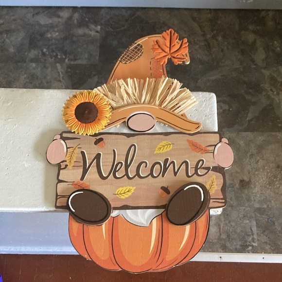 Brand NWT- 16” Precious- Wooden- Welcome- Gnome Fall Decor Sign w/ Metal 🍁🌻 - Picture 9 of 17